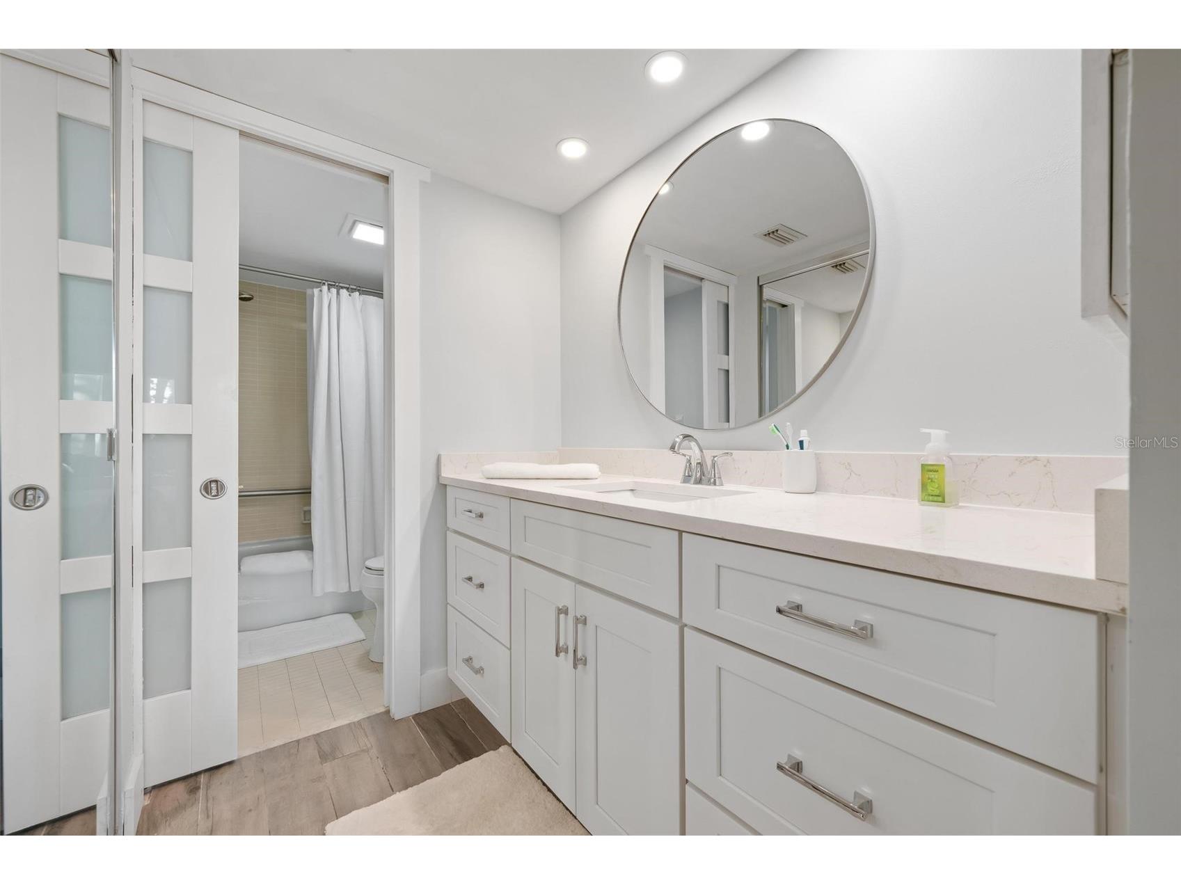 5260 Gulf Of Mexico Drive #403 Longboat Key FL 34228 - INTERCOASTAL WATERWAY A4677090 image15