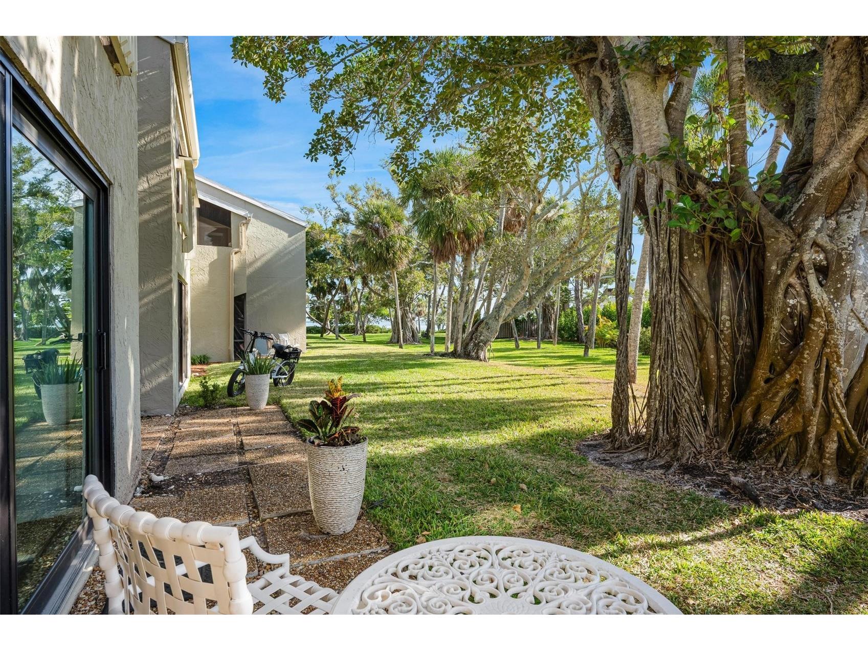 5260 Gulf Of Mexico Drive #403 Longboat Key FL 34228 - INTERCOASTAL WATERWAY A4677090 image3