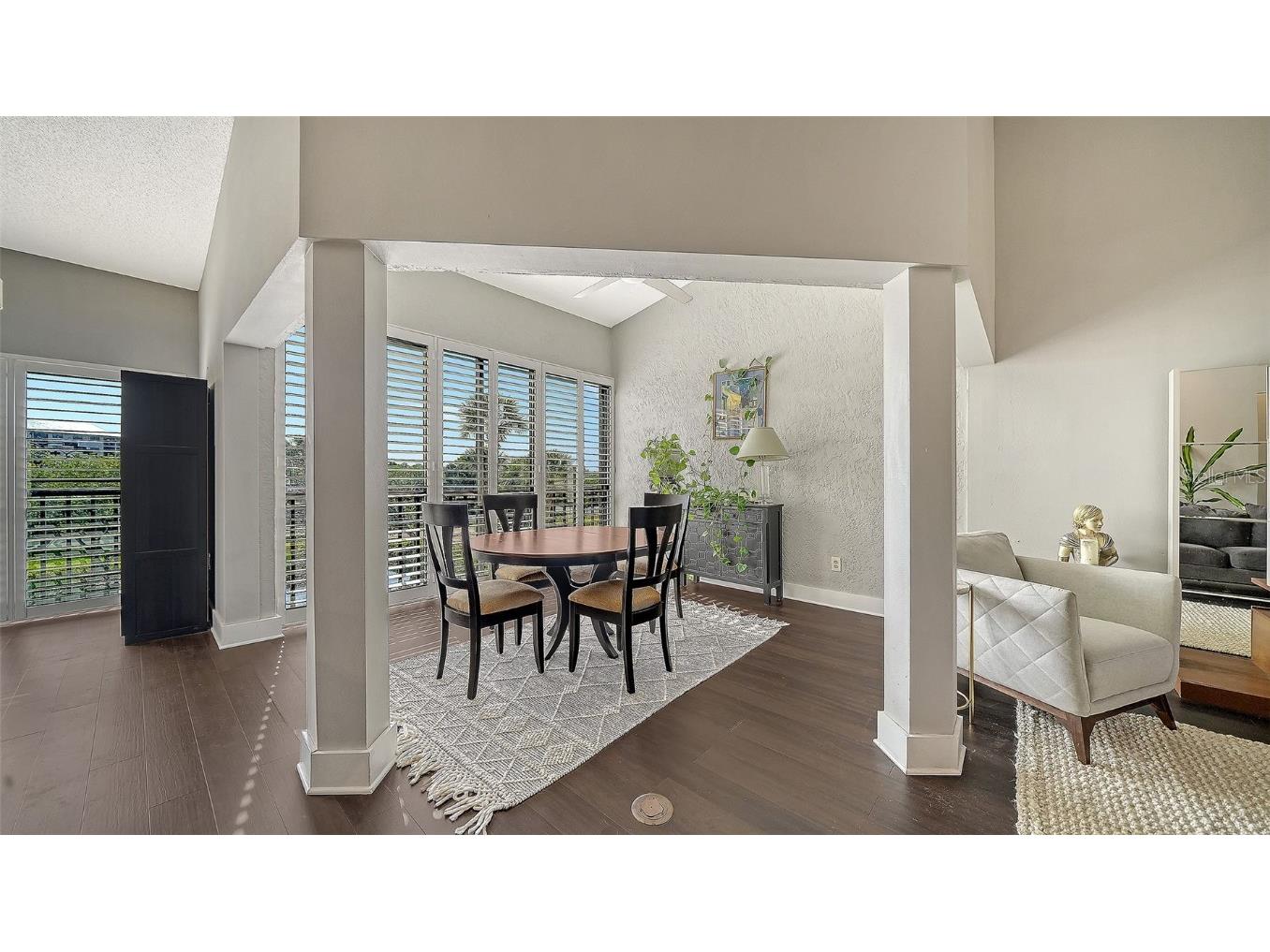 5260 Heron Way #202 Sarasota FL 34231 A4673815 image10