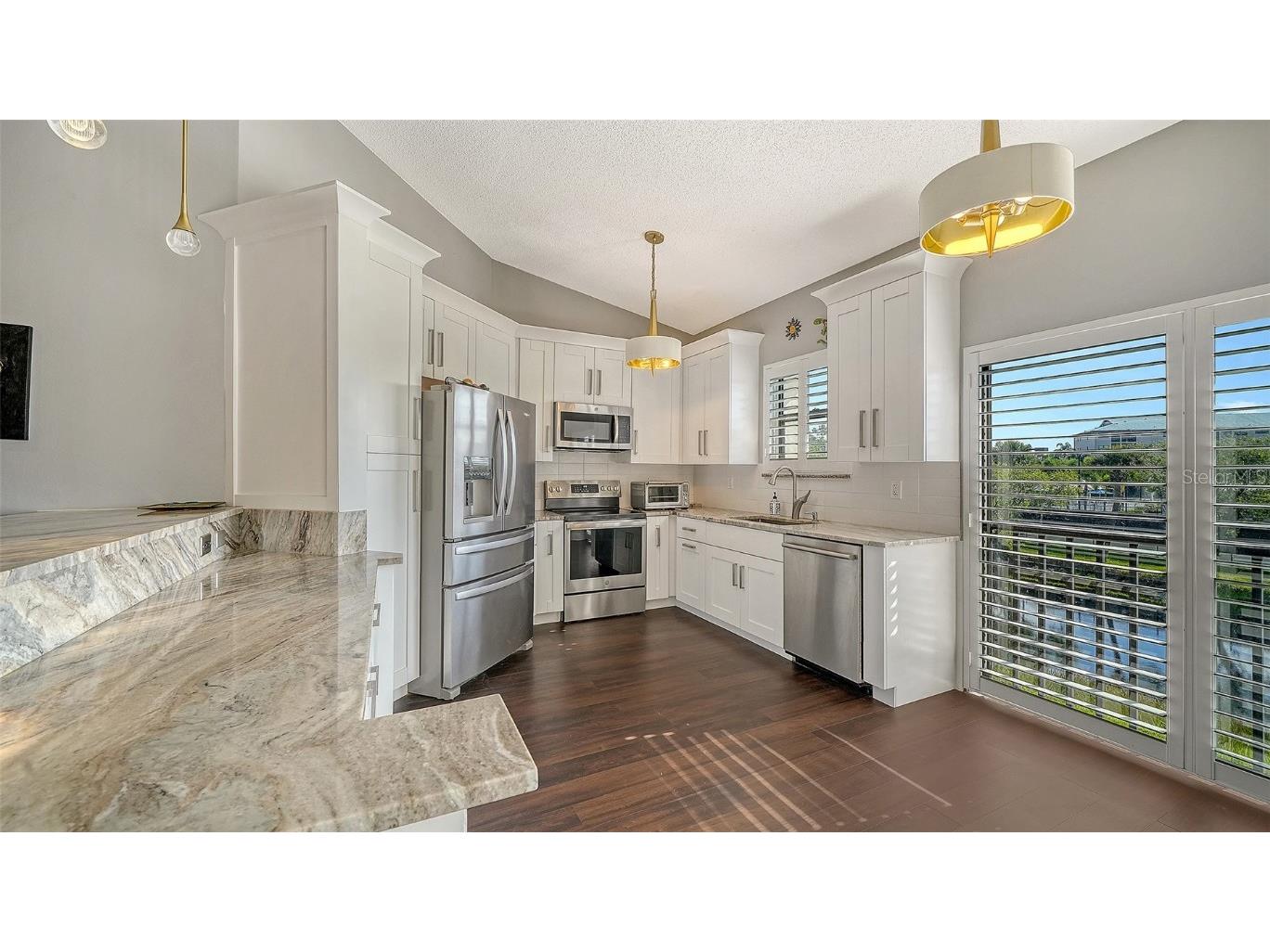 5260 Heron Way #202 Sarasota FL 34231 A4673815 image15