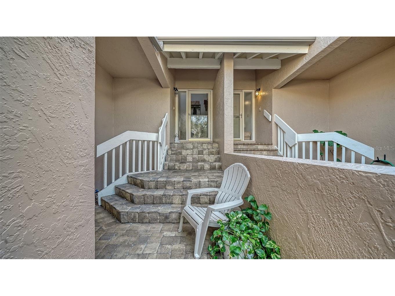 5260 Heron Way #202 Sarasota FL 34231 A4673815 image3