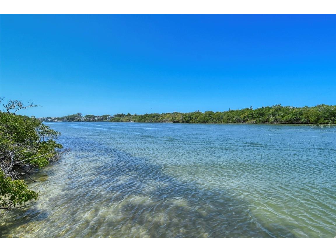 5260 Heron Way #202 Sarasota FL 34231 A4673815 image46