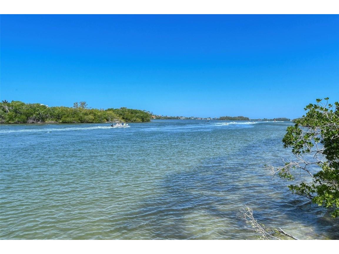 5260 Heron Way #202 Sarasota FL 34231 A4673815 image47