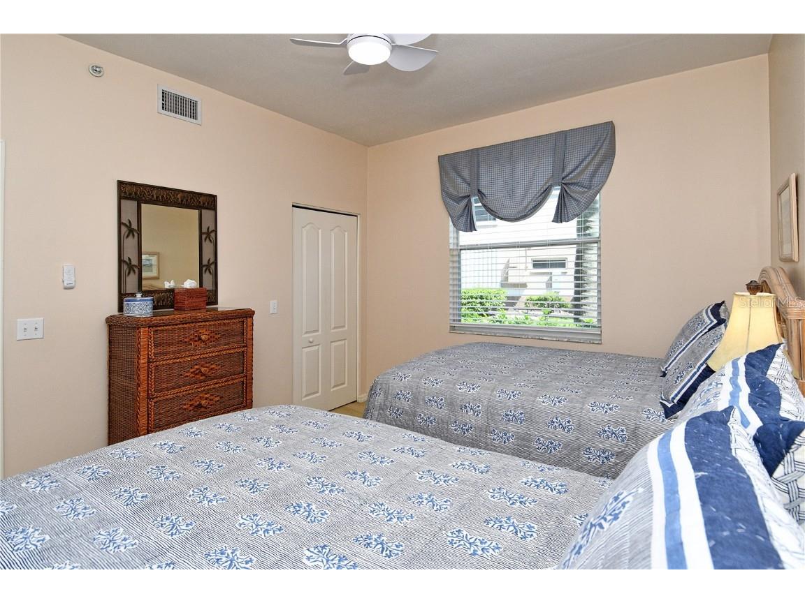 5260 Hyland Hills Avenue #1616 Sarasota FL 34241 A4667450 image32