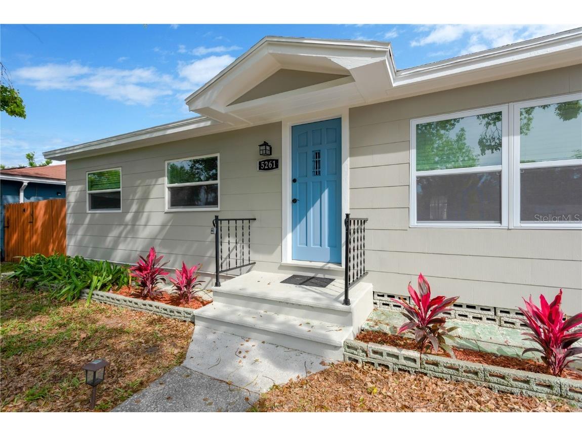 5261 43rd Avenue N Saint Petersburg FL 33709 TB8424993 image1