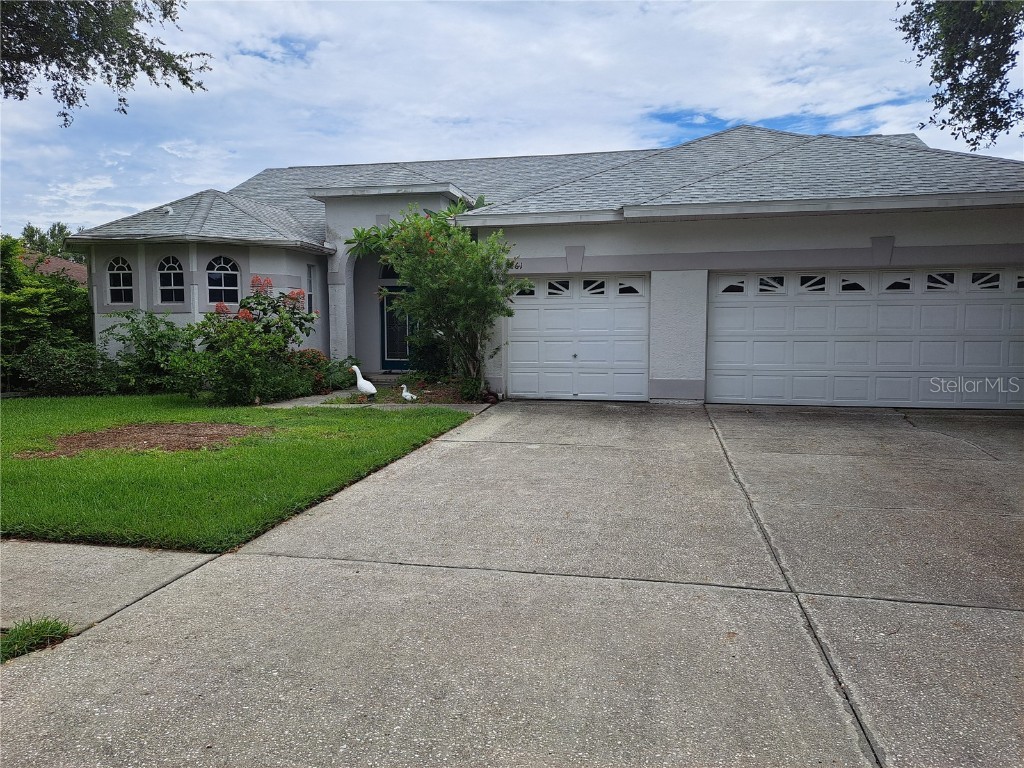 5261 Camberlea Avenue Zephyrhills FL 33541 TB8362327 image1