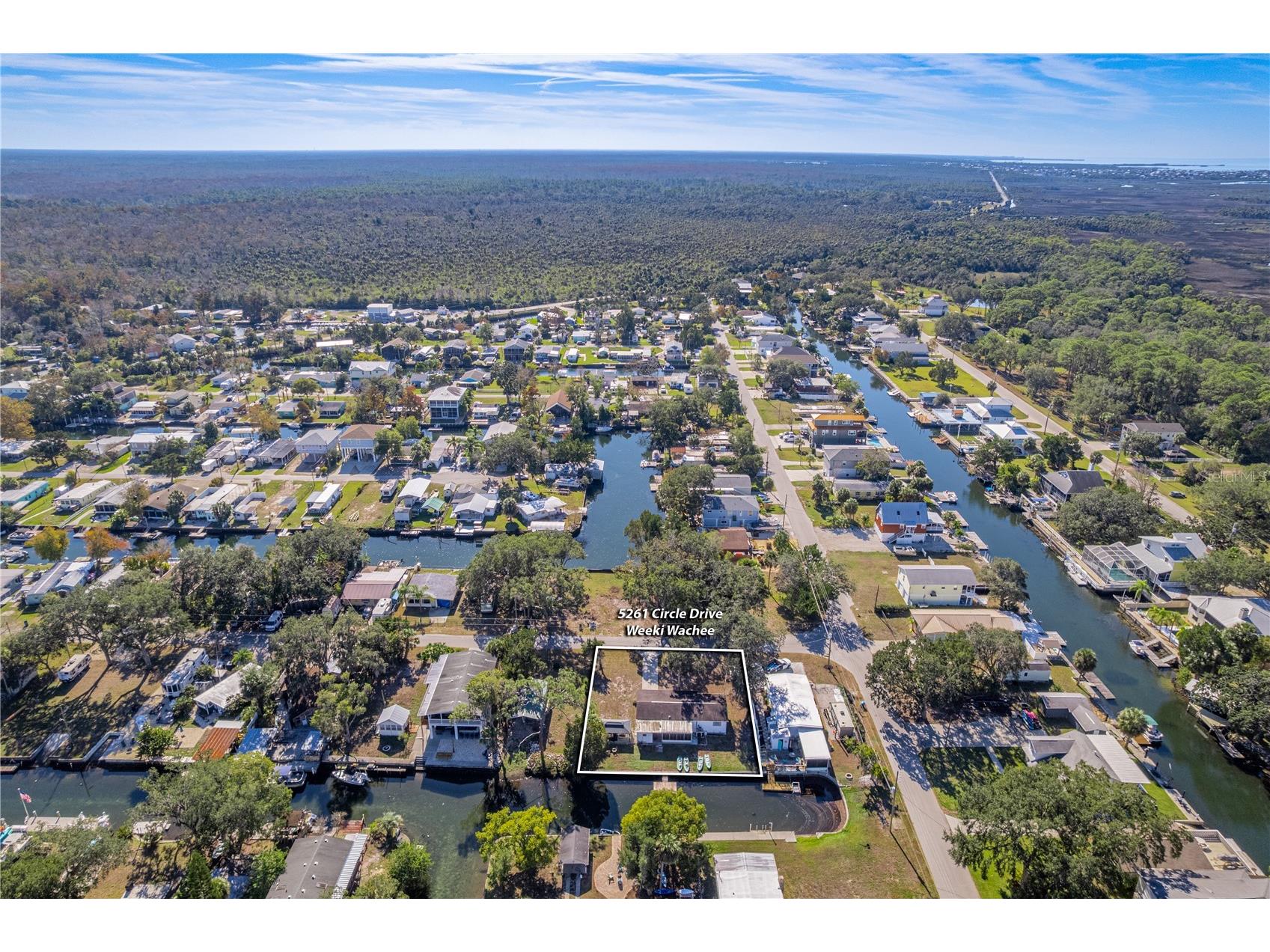 5261 Circle Drive Weeki Wachee FL 34607 - WEEKI WACHEE RIVER & GULF W7881651 image11