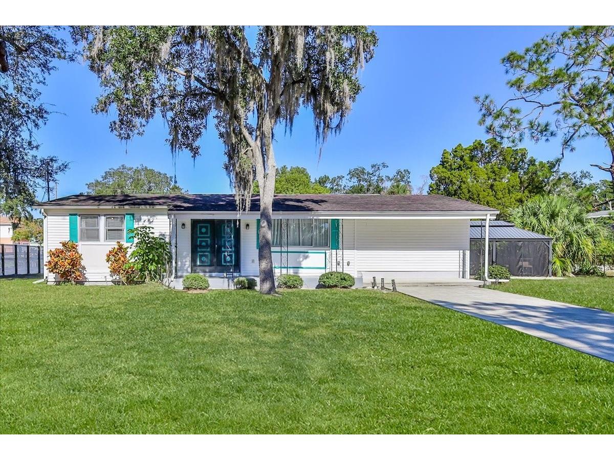 5261 Circle Drive Weeki Wachee FL 34607 - WEEKI WACHEE RIVER & GULF W7881651 image13