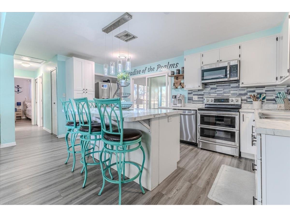 5261 Circle Drive Weeki Wachee FL 34607 - WEEKI WACHEE RIVER & GULF W7881651 image23