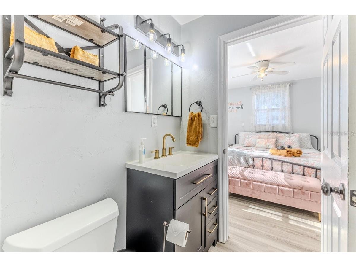 5261 Circle Drive Weeki Wachee FL 34607 - WEEKI WACHEE RIVER & GULF W7881651 image28