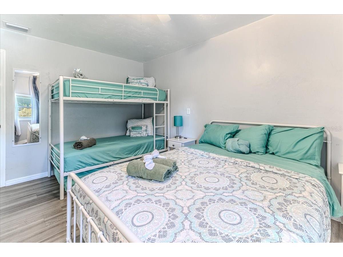 5261 Circle Drive Weeki Wachee FL 34607 - WEEKI WACHEE RIVER & GULF W7881651 image37