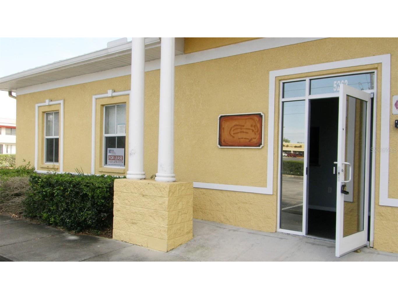 5262 Applegate Drive Spring Hill FL 34606 W7863619 image1