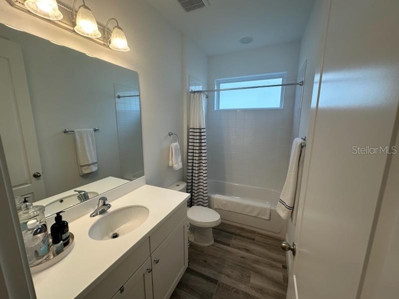 5262 Asher Court Sarasota FL 34232 L4962236 image9