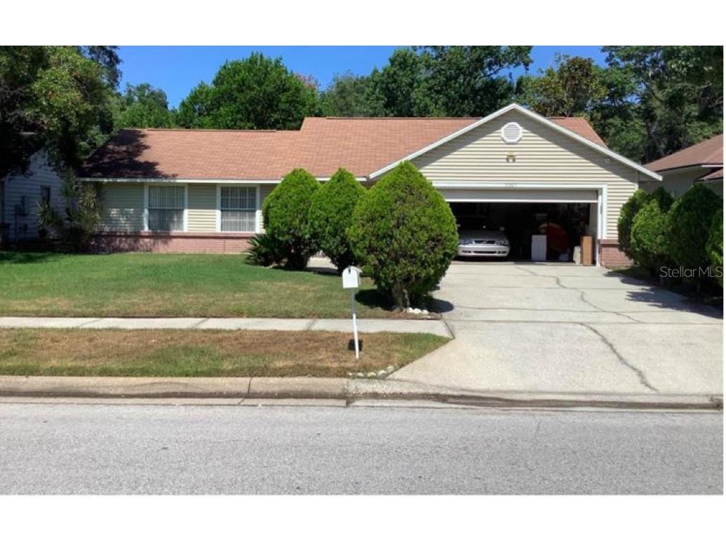 5262 Clarion Oaks Drive Orlando FL 32808 O6197764 image1