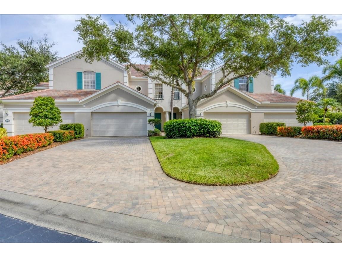 5263 Bouchard Circle #101 Sarasota FL 34238 A4618483 image1