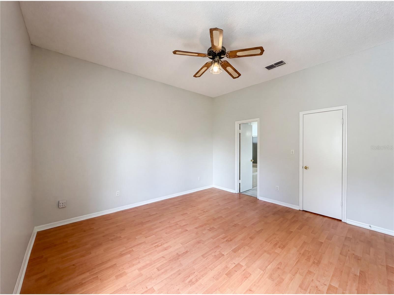 5263 Clarion Oaks Drive Orlando FL 32808 O6410930 image4