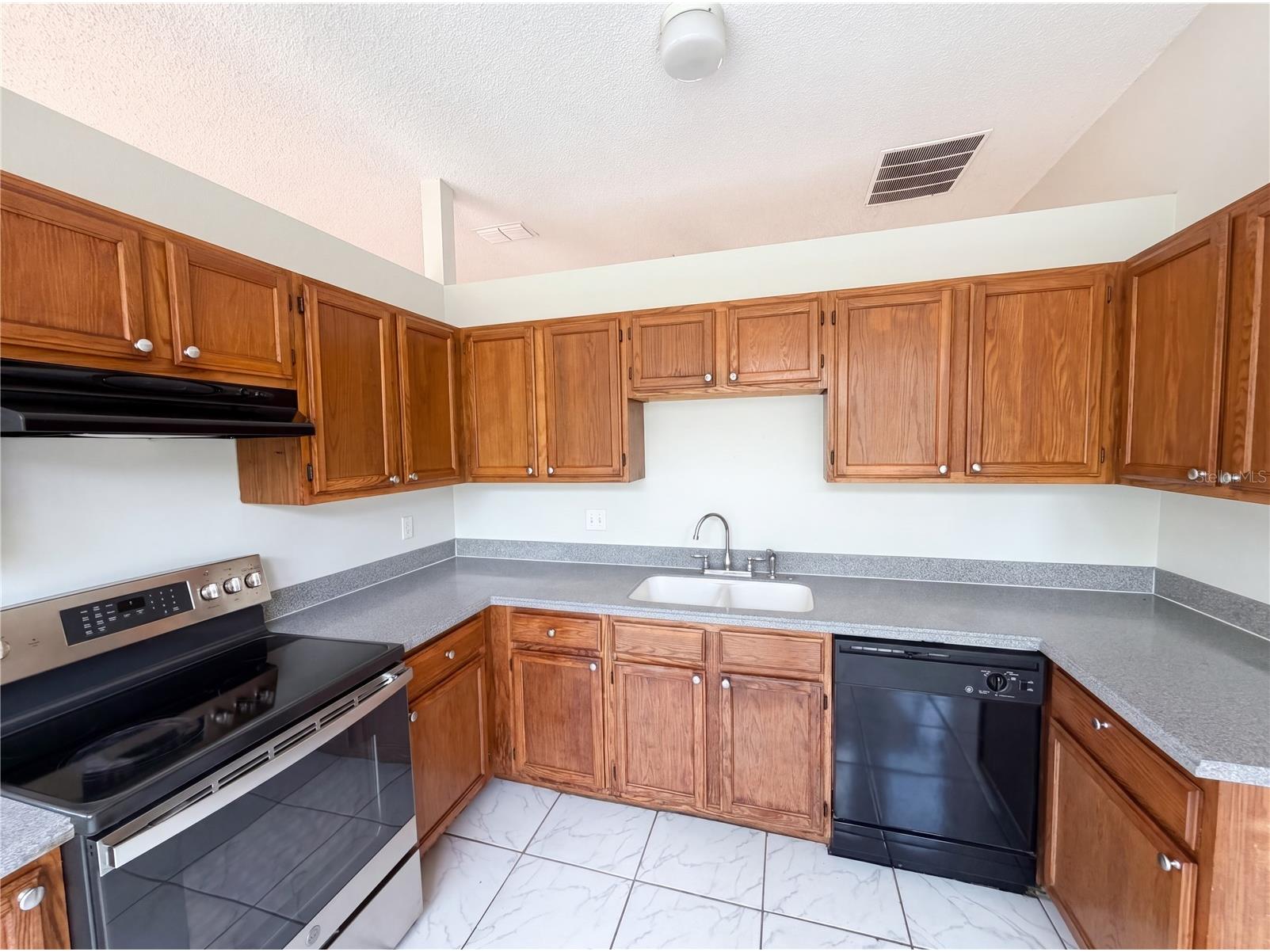 5263 Clarion Oaks Drive Orlando FL 32808 O6410930 image7