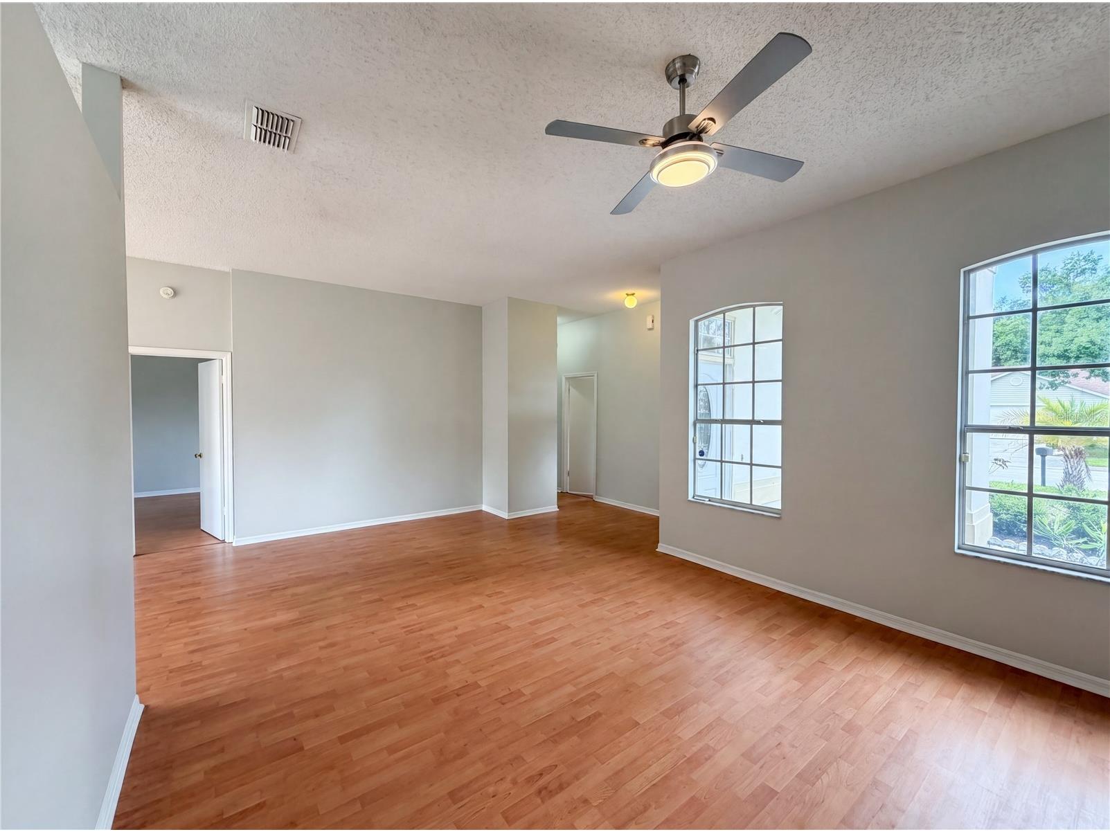 5263 Clarion Oaks Drive Orlando FL 32808 O6410930 image9