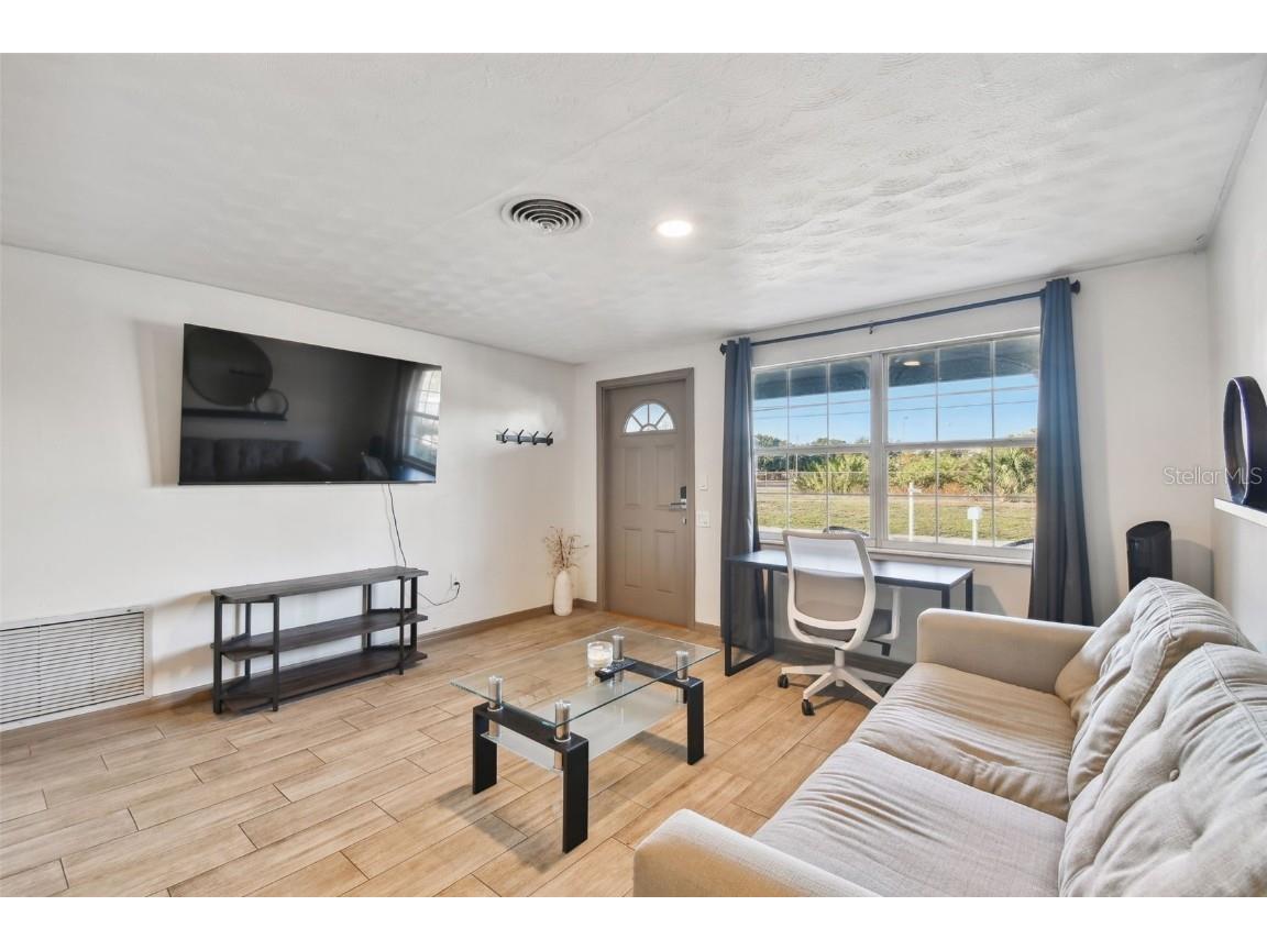 5264 102nd Avenue N, Pinellas Park, FL, 33782 MLS T3516908 Edina