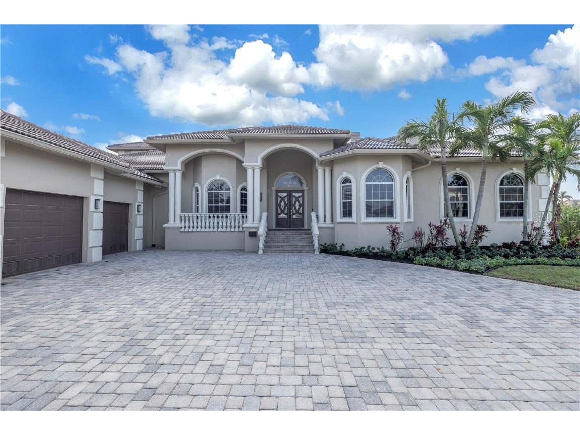 5264 61st Avenue S Saint Petersburg FL 33715 TB8334067 image1