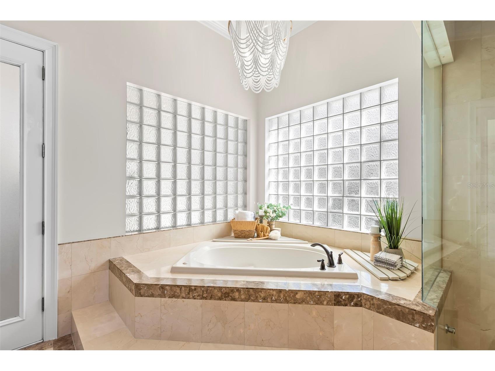 5264 61st Avenue S Saint Petersburg FL 33715 TB8477321 image52