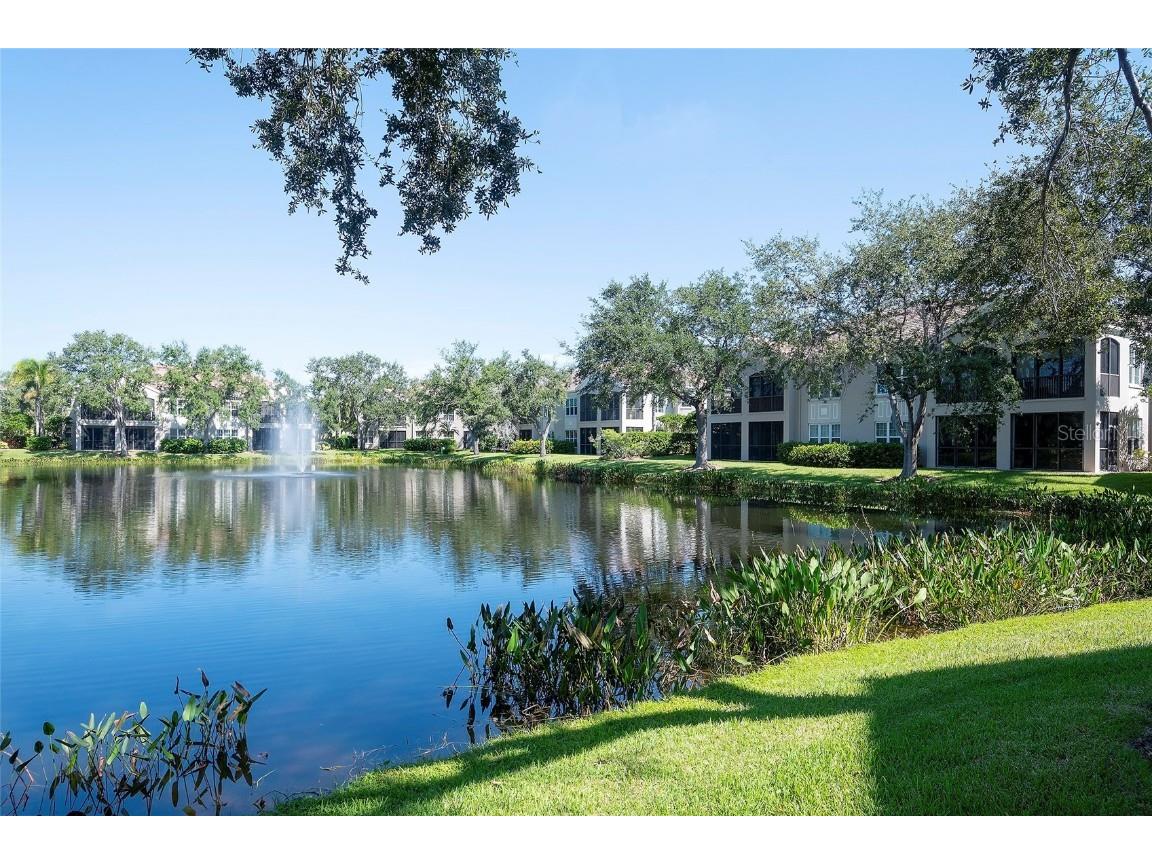 5264 Bouchard Circle #102 Sarasota FL 34238 A4665416 image25