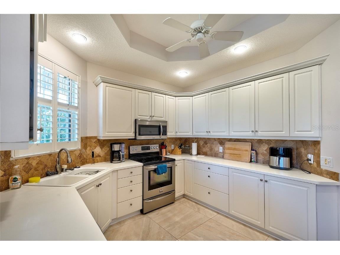 5264 Bouchard Circle #102 Sarasota FL 34238 A4665416 image3