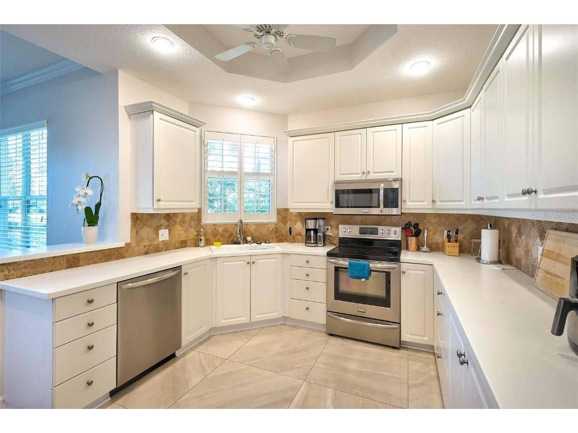 5264 Bouchard Circle #102 Sarasota FL 34238 A4665416 image4