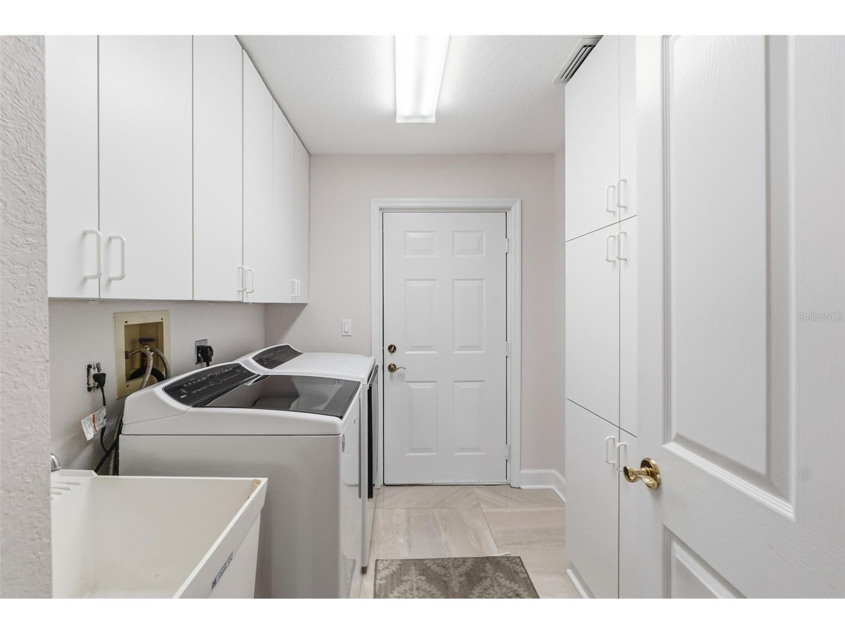 5264 Bouchard Circle #102 Sarasota FL 34238 A4680309 image19