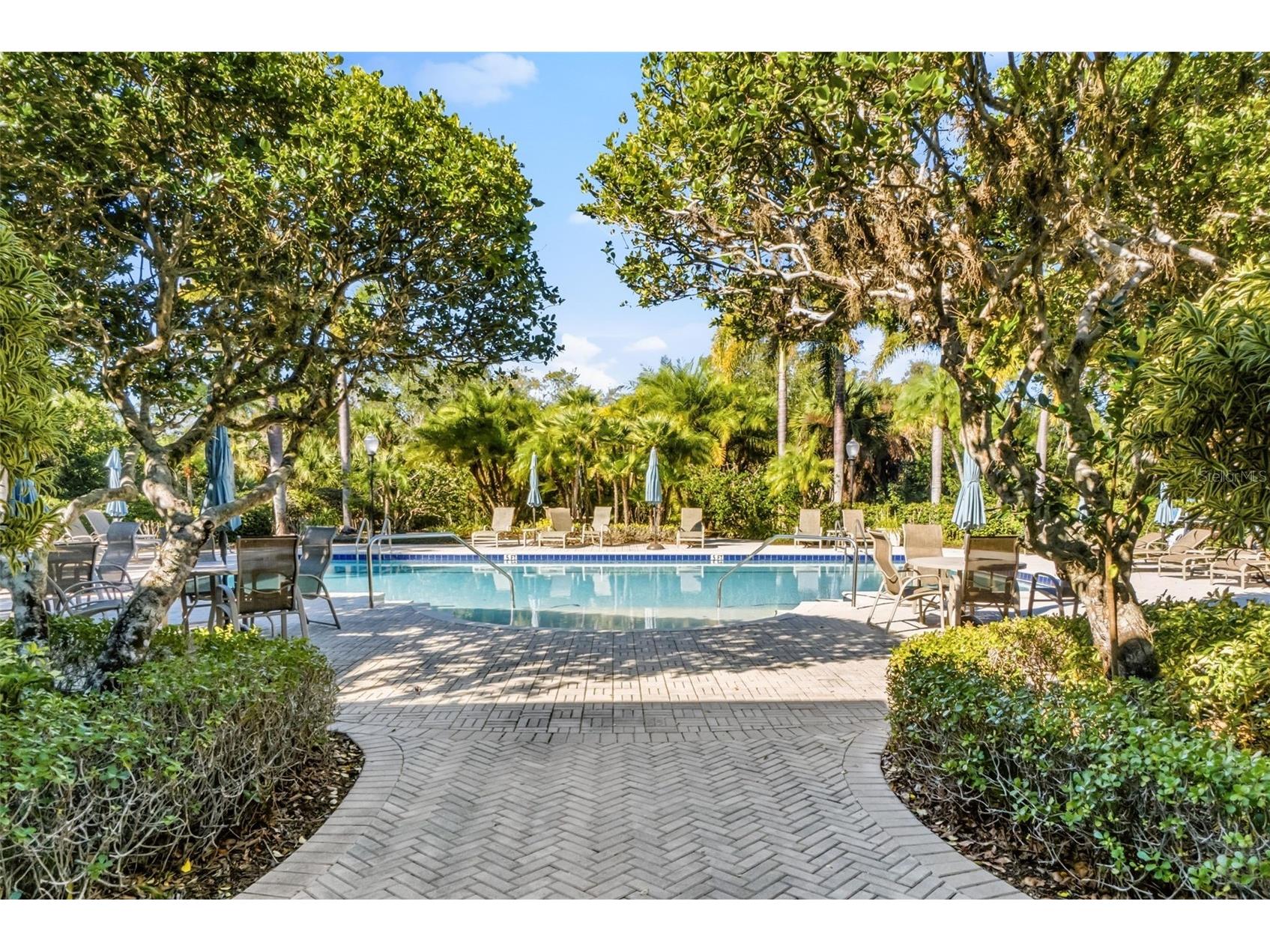 5264 Bouchard Circle #102 Sarasota FL 34238 A4680309 image35
