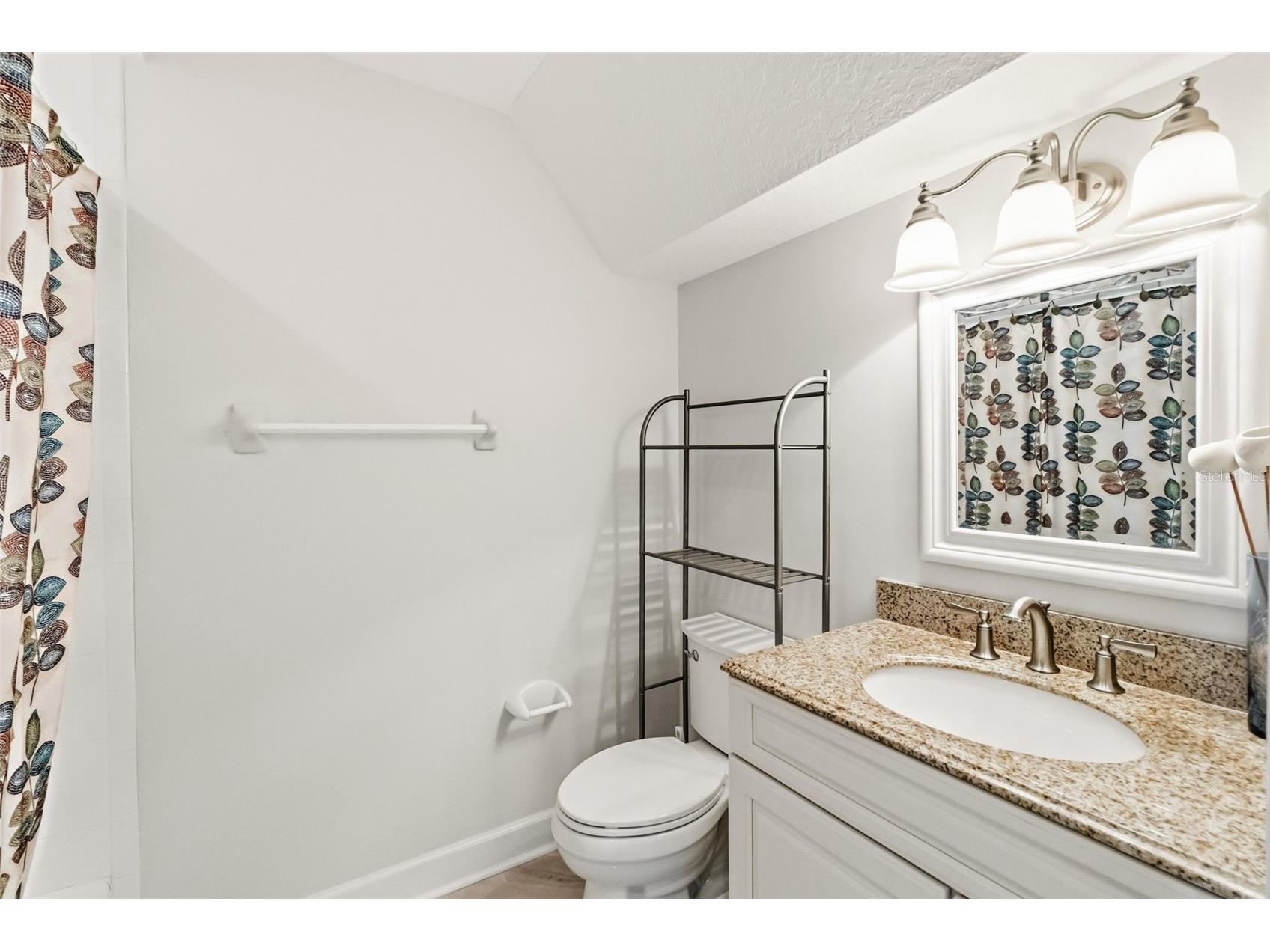 5264 Bouchard Circle #102 Sarasota FL 34238 A4680309 image6