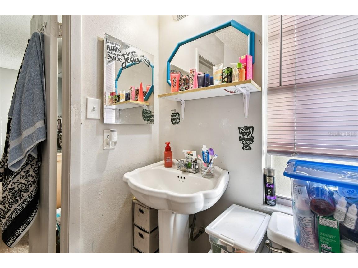 5264 Tennis Court Circle #5 Tampa FL 33617 TB8436609 image17