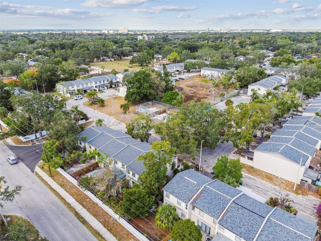 5264 Tennis Court Circle #5 Tampa FL 33617 TB8436609 image25