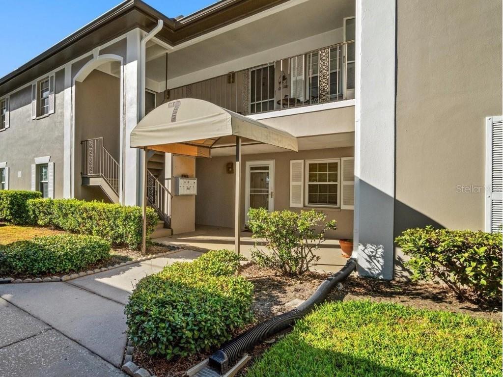 5265 E Bay Drive #722 Clearwater FL 33764 - COMMUNITY POND U8218245 image1