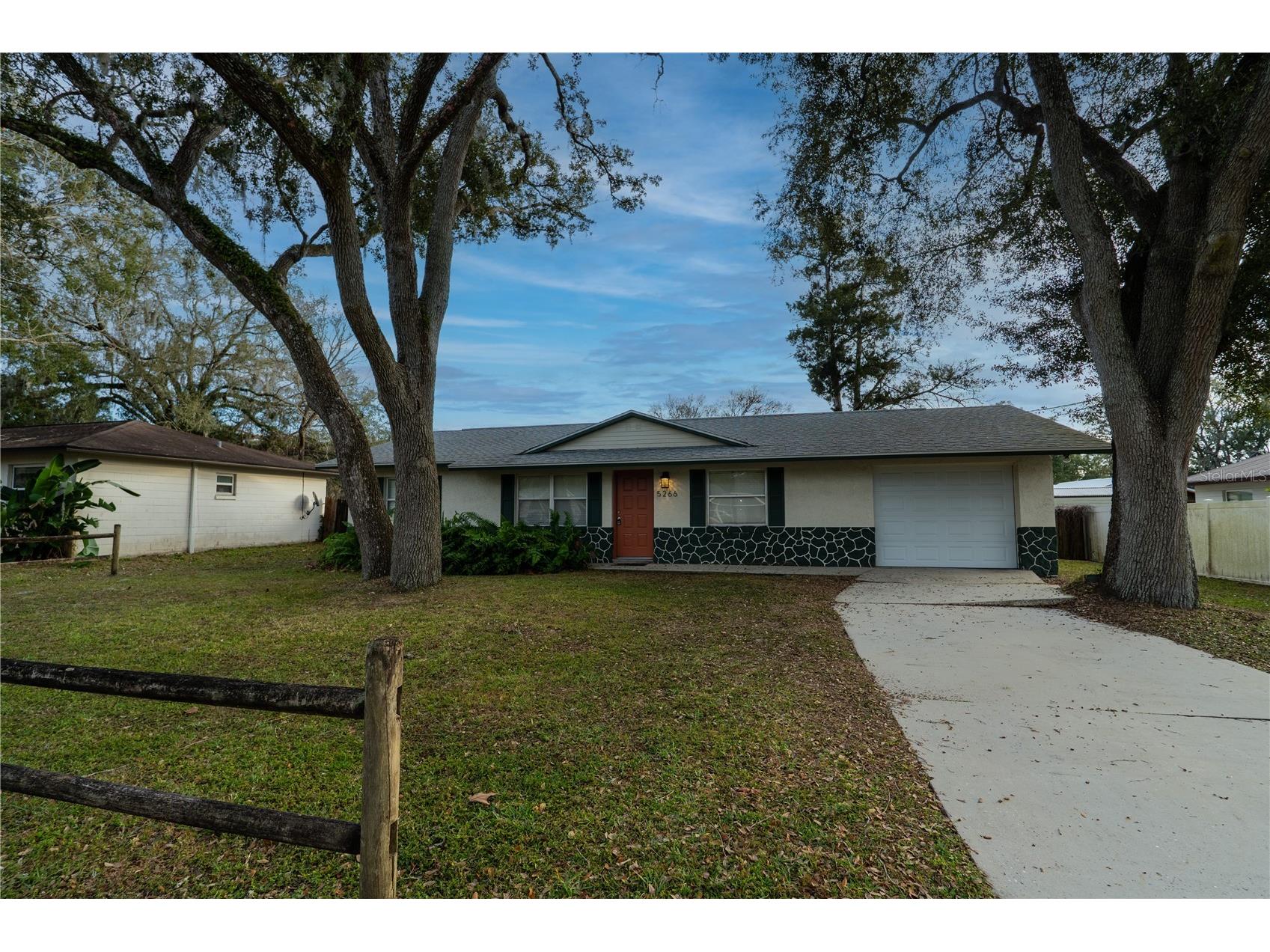 5266 SE 103rd Street Belleview FL 34420 OM716186 image1