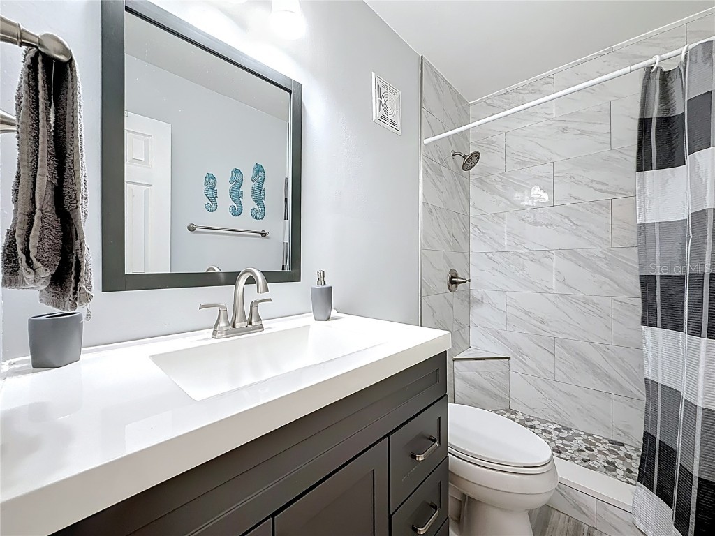 5267 81st St N #26 Saint Petersburg FL 33709 TB8444938 image29