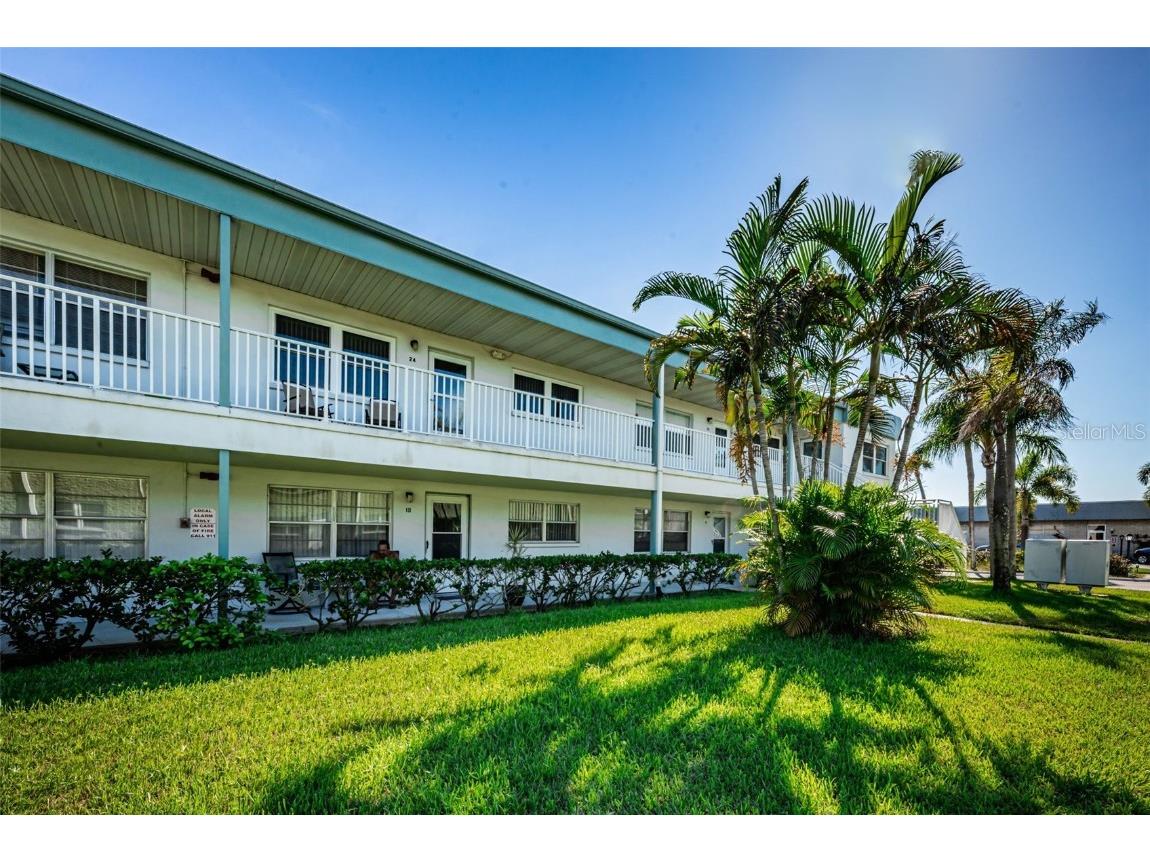 5267 81st Street N #24 Saint Petersburg FL 33709 U8213216 image1