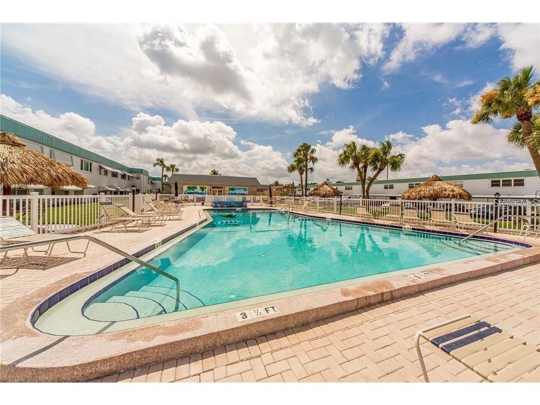 5267 81st Street N #5 Saint Petersburg FL 33709 TB8500295 image34