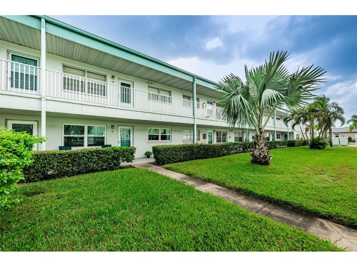 5267 81st Street N #8 Saint Petersburg FL 33709 TB8457153 image1