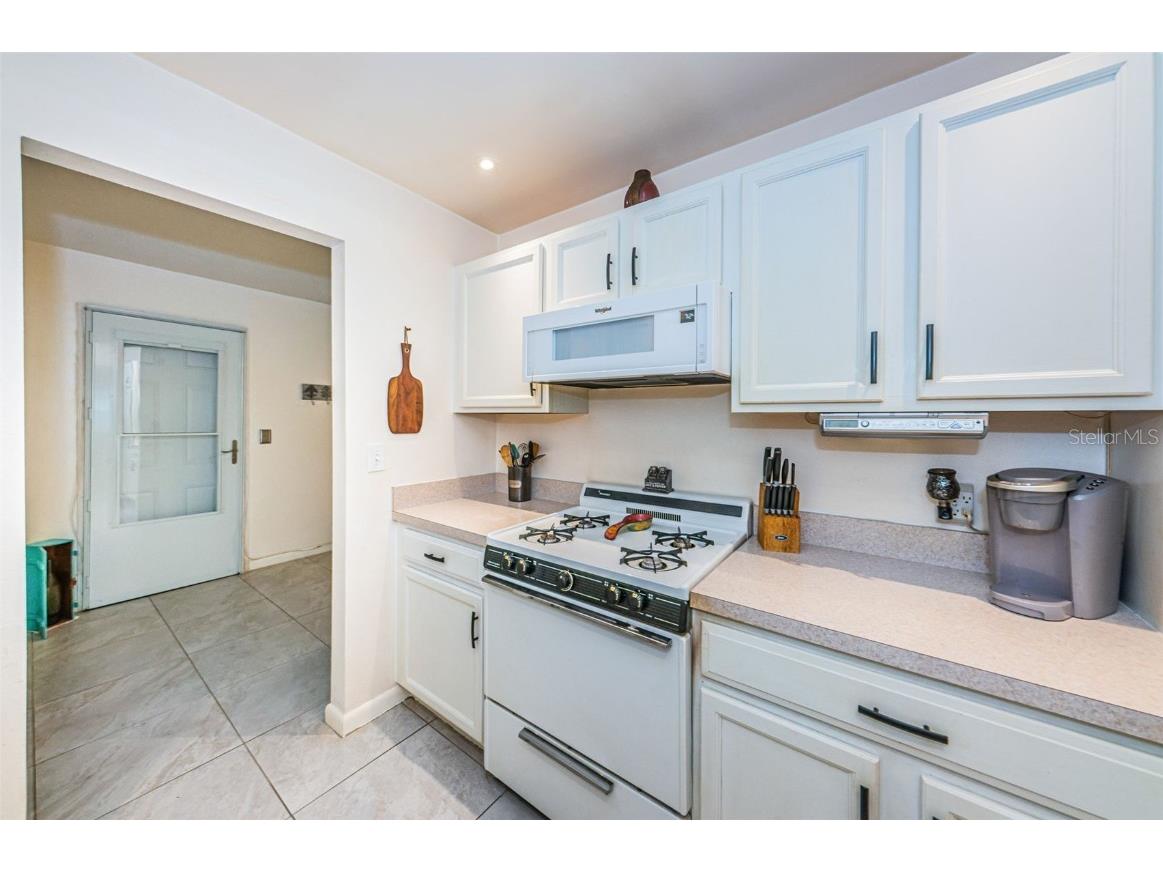 5267 81st Street N #8 Saint Petersburg FL 33709 TB8457153 image15