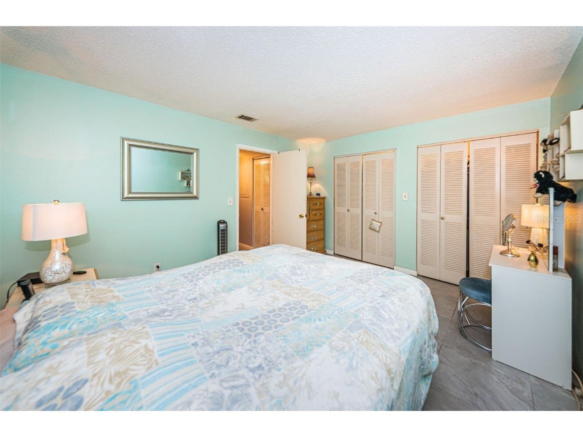 5267 81st Street N #8 Saint Petersburg FL 33709 TB8457153 image23