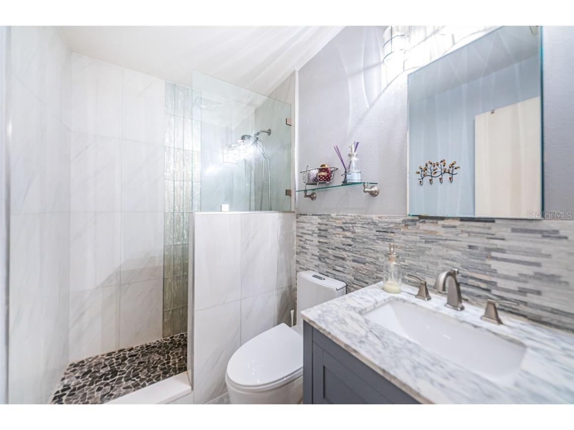 5267 81st Street N #8 Saint Petersburg FL 33709 TB8457153 image26