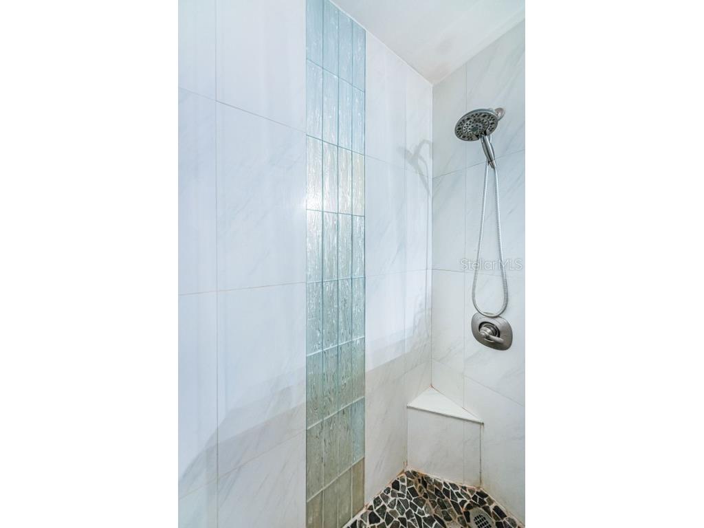 5267 81st Street N #8 Saint Petersburg FL 33709 TB8457153 image27