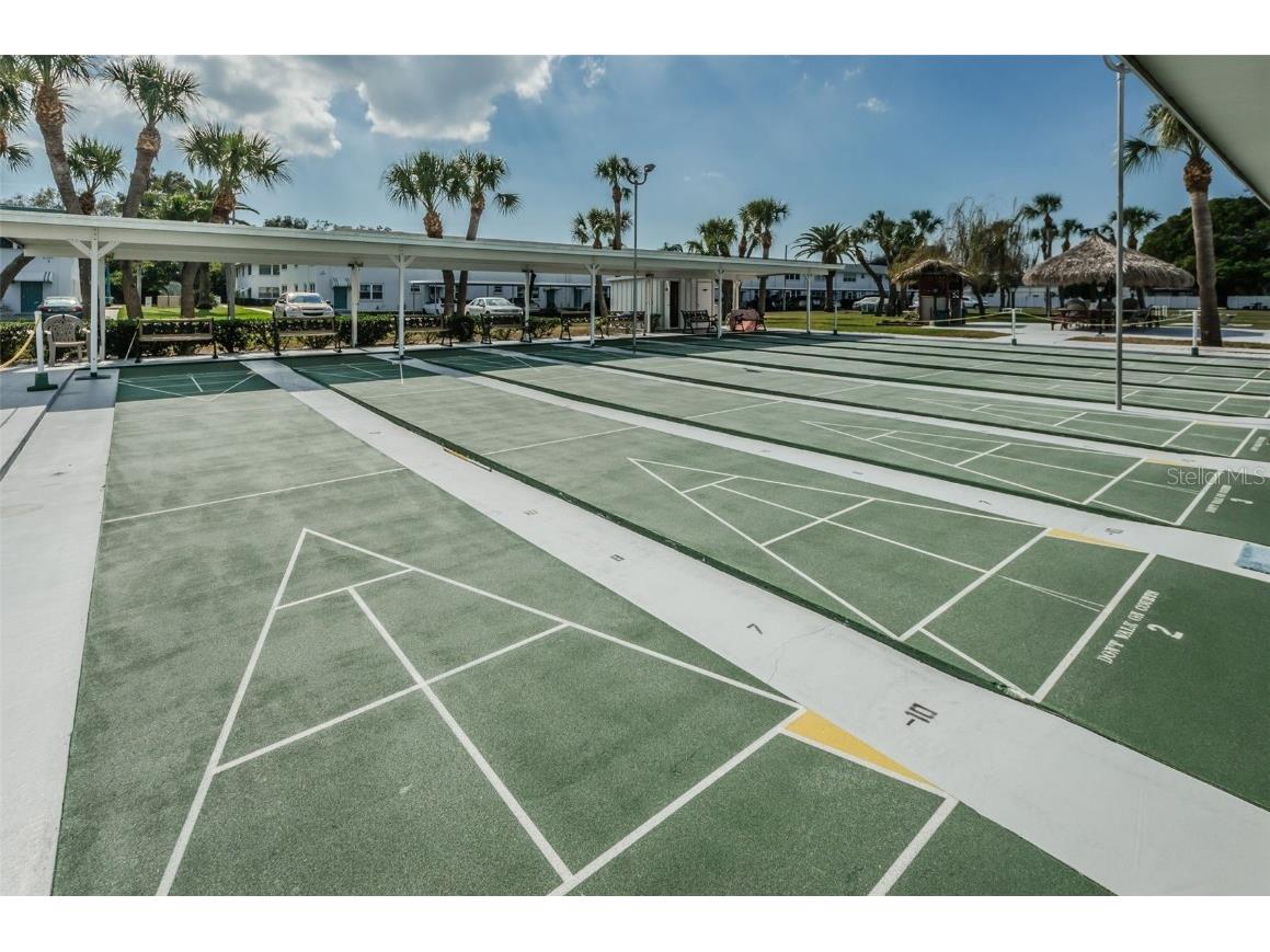 5267 81st Street N #8 Saint Petersburg FL 33709 TB8457153 image37