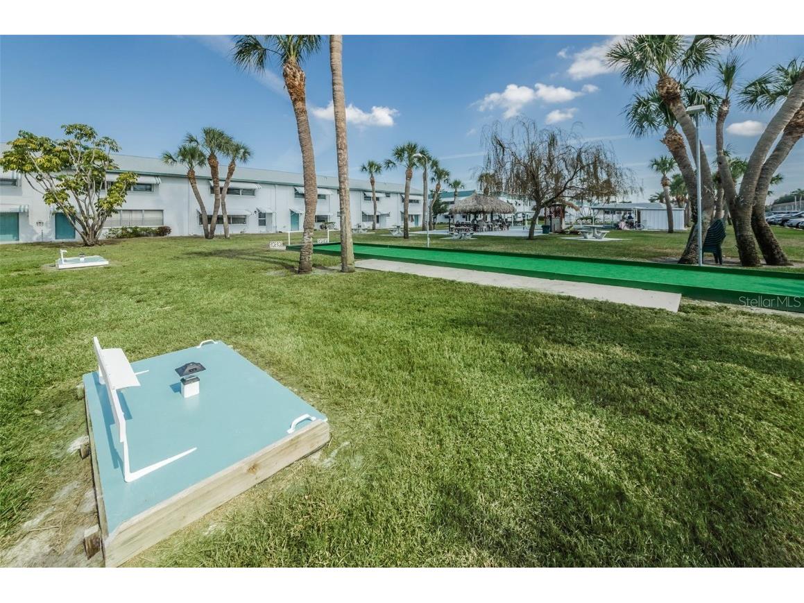 5267 81st Street N #8 Saint Petersburg FL 33709 TB8457153 image43