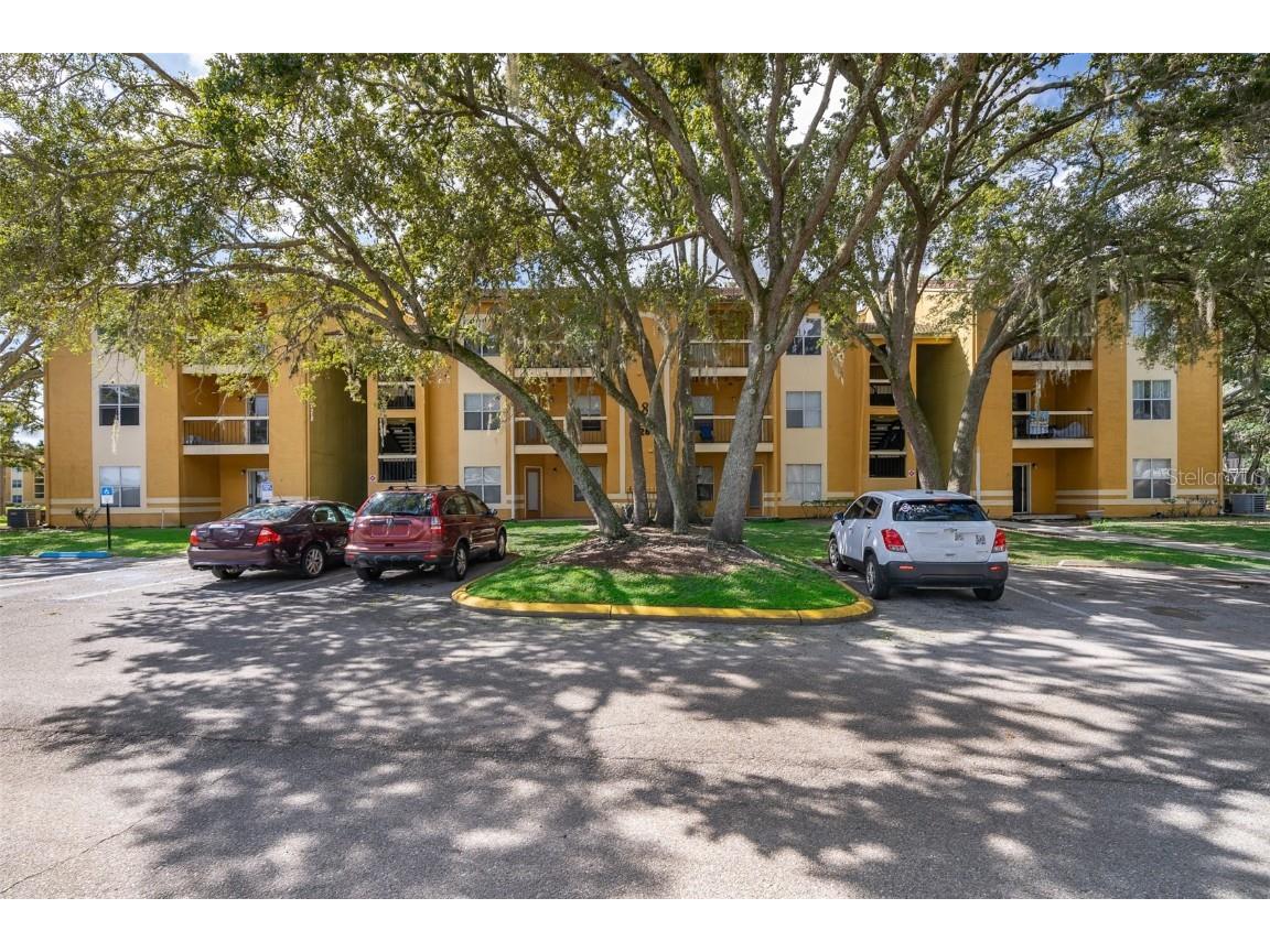 5267 Images Circle #304 Kissimmee FL 34746 O6237942 image1