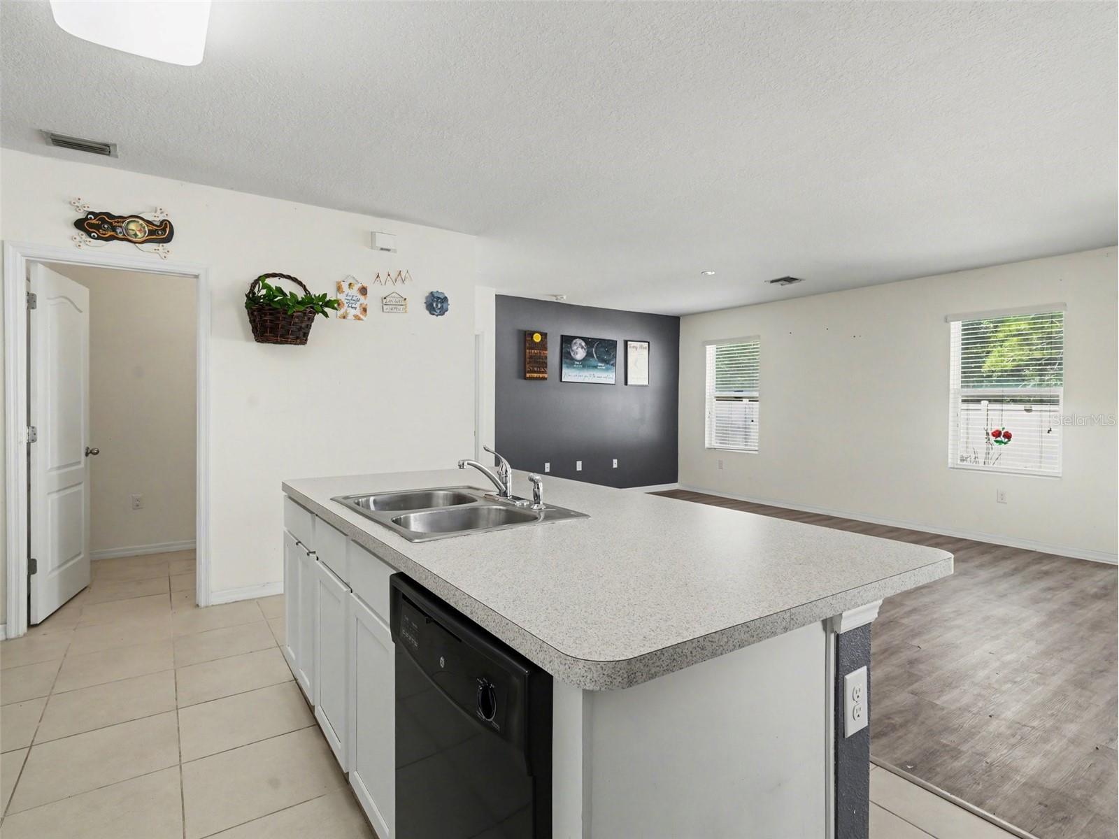 5268 11th Street E Bradenton FL 34203 TB8491980 image13