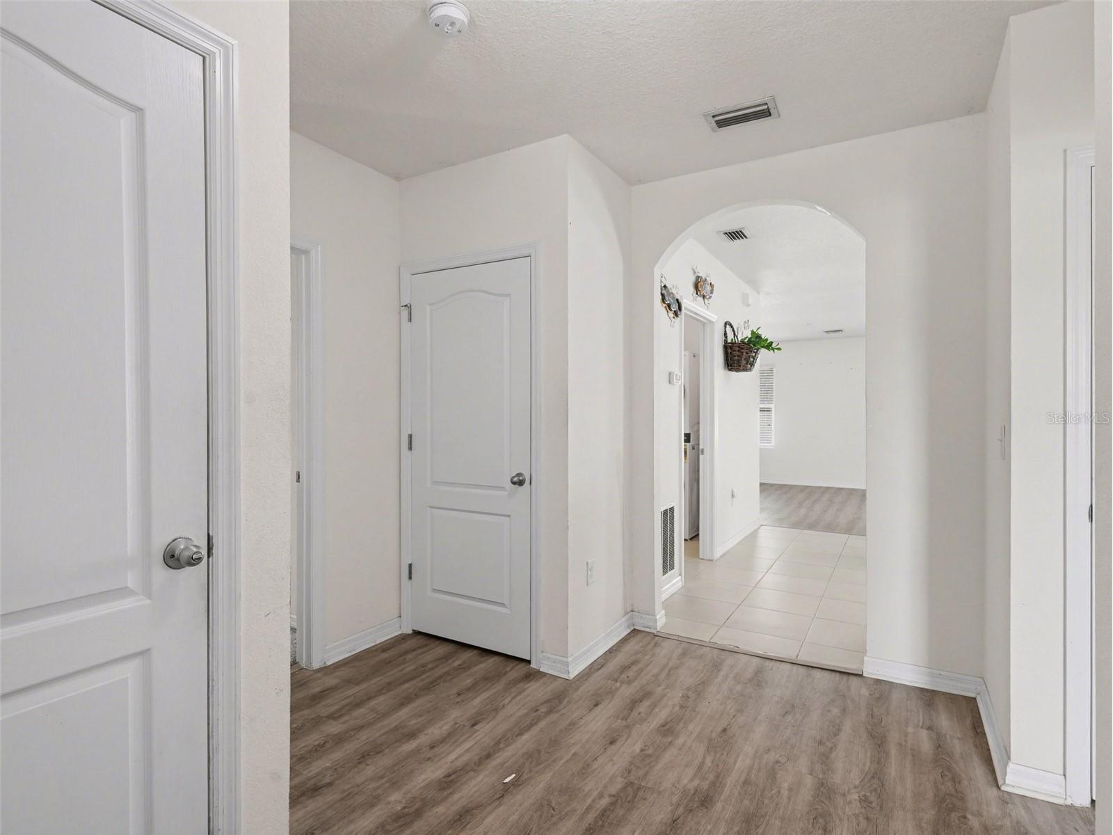 5268 11th Street E Bradenton FL 34203 TB8491980 image4