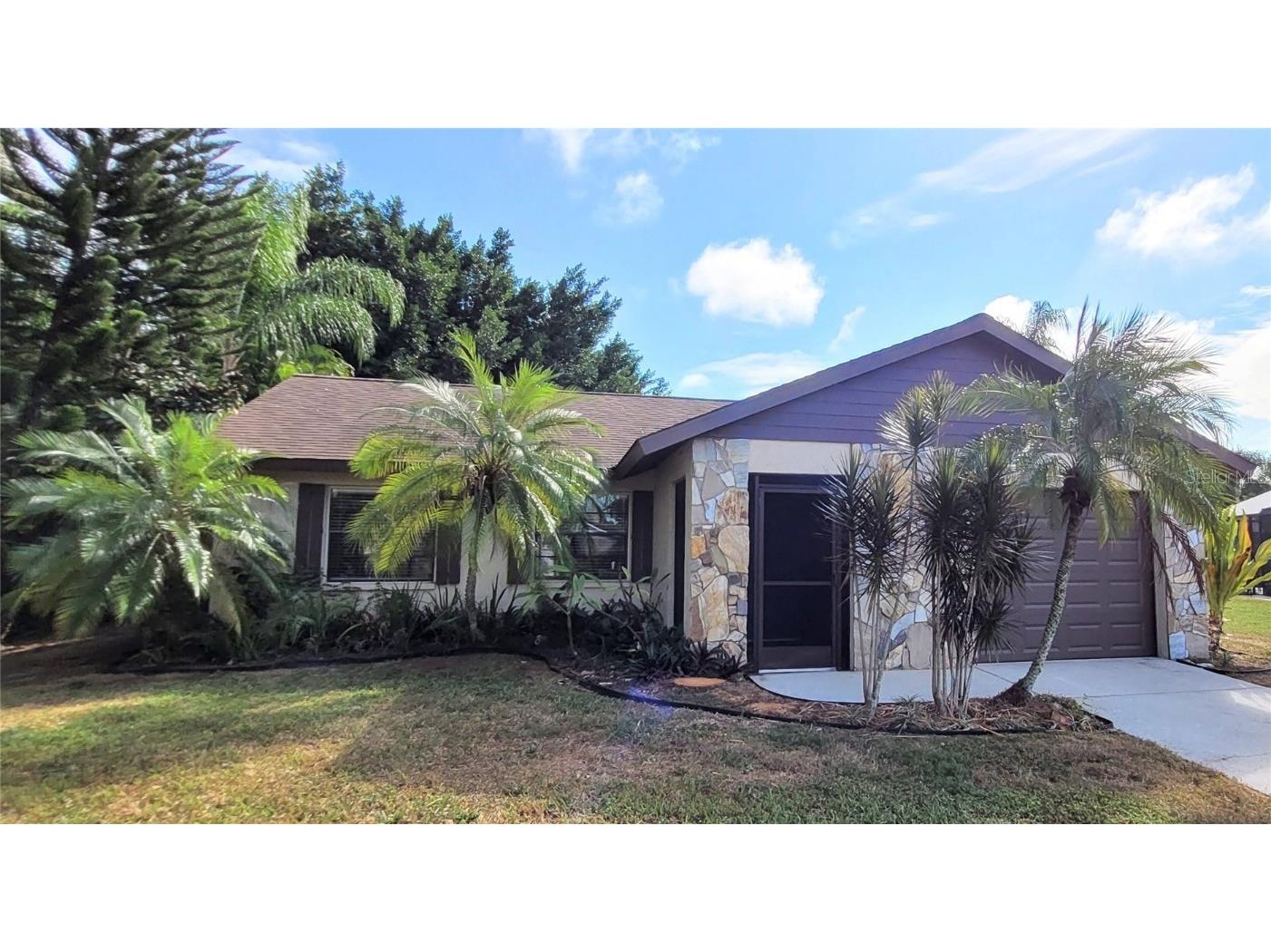 5268 Foxcroft Court Sarasota FL 34232 A4589170 image1
