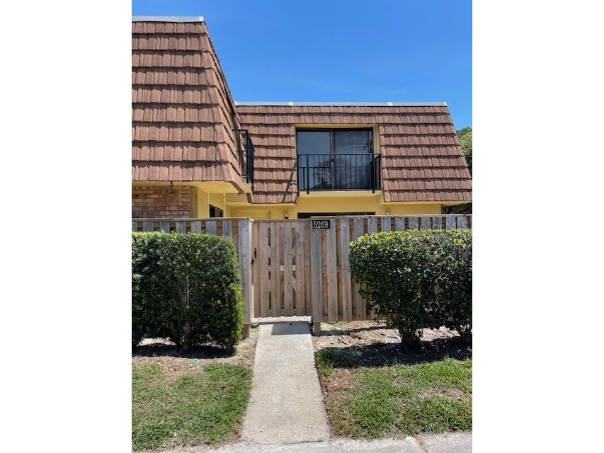 5269 Middle Court #130 Orlando FL 32811 S5149661 image1